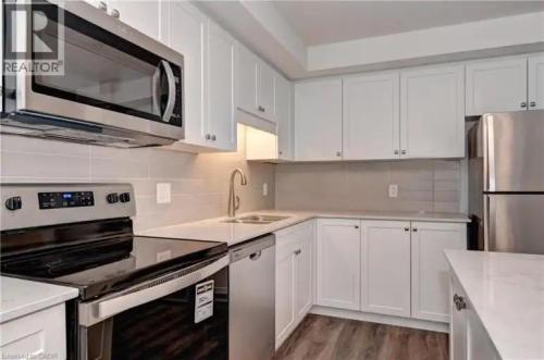 118 GRAVEL RIDGE Trail Unit# B19 in Kitchener - Image 1
