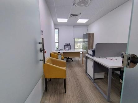 165 SQFT OFFICE SPACE AVAILABLE FOR RENT IN DUBAI in Dubai - Image 3