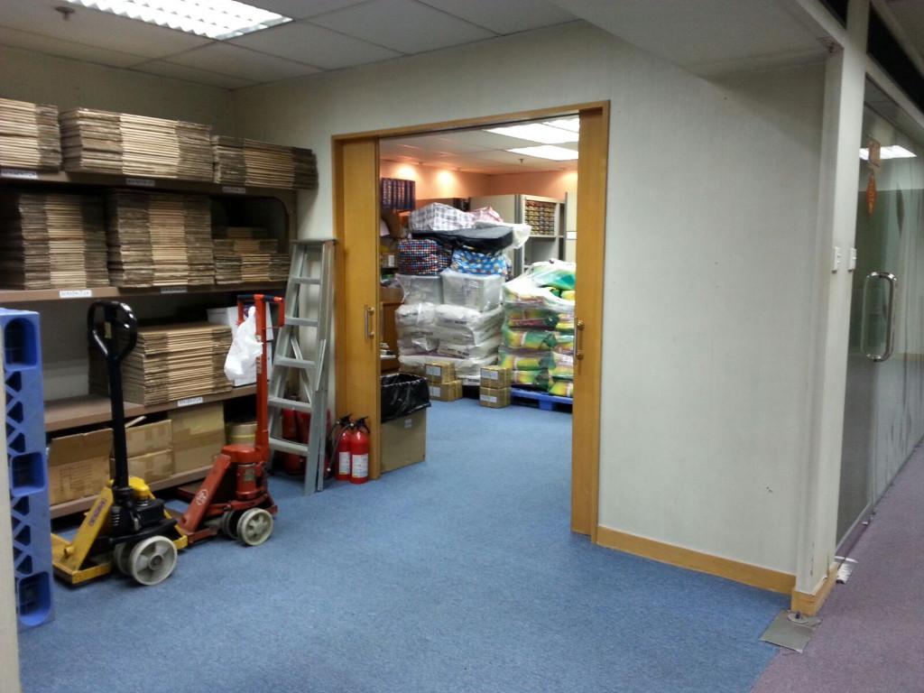 WAREHOUSE FOR LEASE in Sai Wan Ho - Image 1