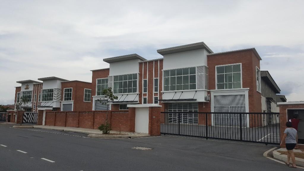 RCI Park rawang semiD- Factory for sell NEW in Ladang Seri Kundang - Image 1