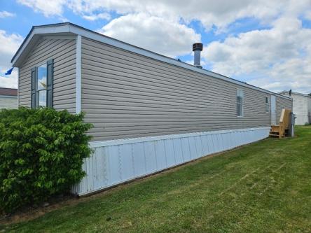 1998 Fixer upper in Great Falls - Image 1