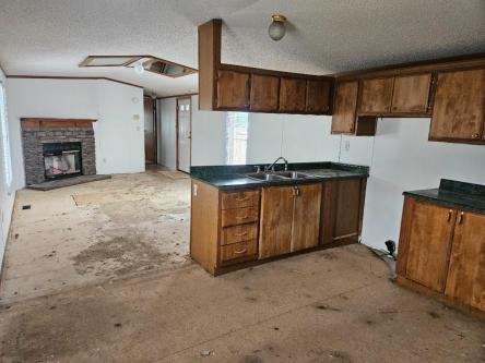 1998 Fixer upper in Great Falls - Image 4