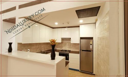 2 BHK Apartment for Rent Supertech Supernova Noida in Noida - Image 3