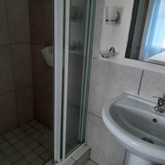 2 Bed Apartment To Rent in Island View in Swellendam - Image 6