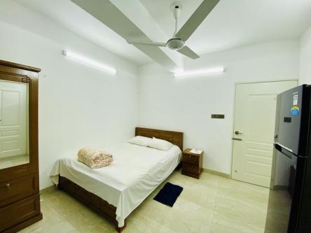 2 Bed Furnished Flat RENT in Bashundhara R/A in Dhaka - Image 3