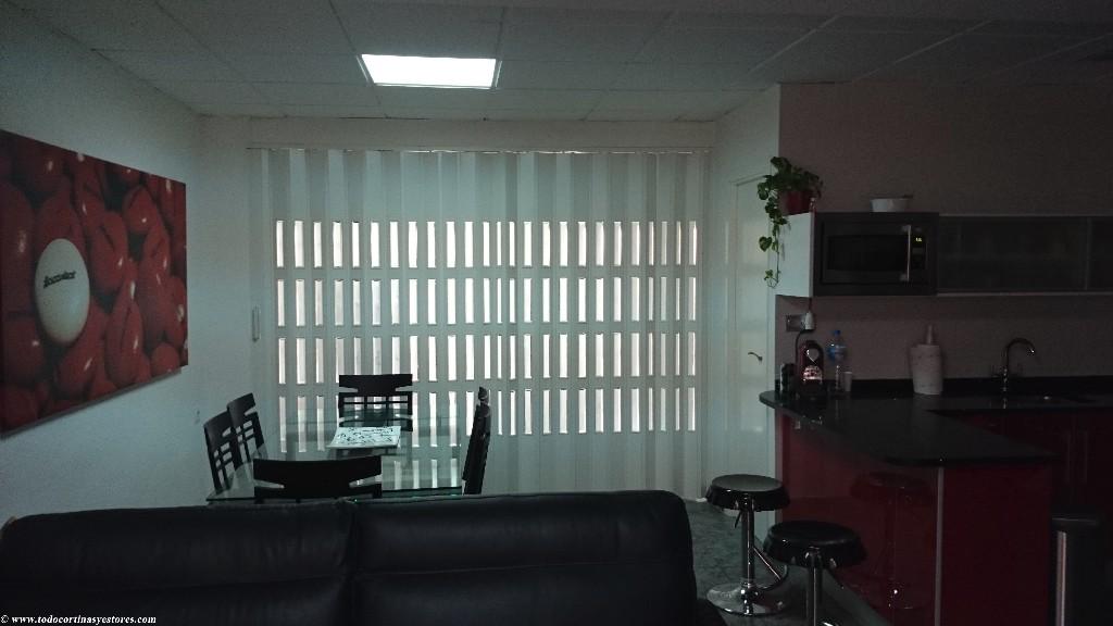 PUERTAS PLEGABLES DE PVC en España - Imagen 4
