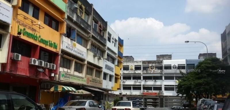 tAMAN MALURI SHOP LOT FOR RENT in Balakong - Image 5