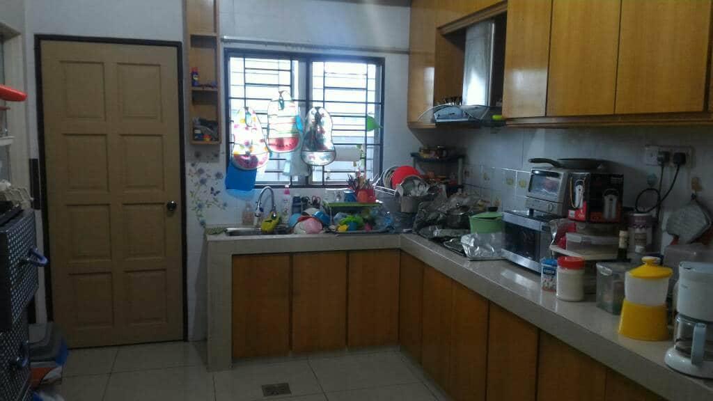Sungai Buloh Taman Sri Putra Mas 2-sty Intermediate For Sale in Ladang Seri Kundang - Image 1