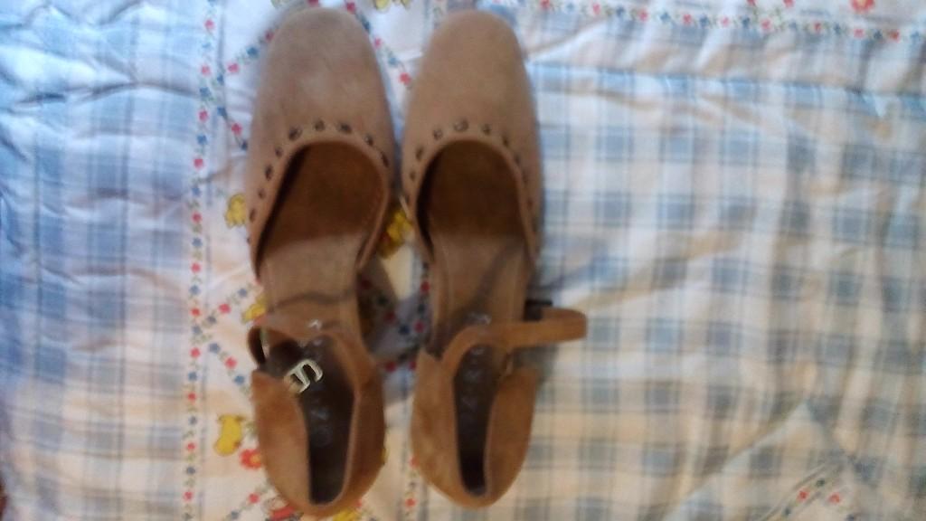 VENDO ZAPATOS en Granada - Imagen 1