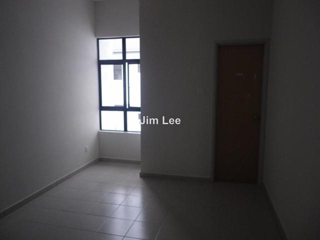 Rawang Taman Tasik Puteri 2-sty Intermediate House For Rent in Ladang Seri Kundang - Image 5