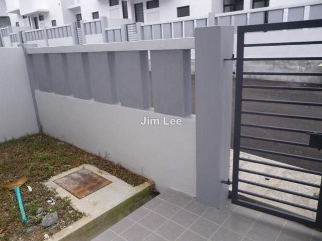 Rawang Taman Tasik Puteri 2-sty Intermediate House For Rent in Ladang Seri Kundang - Image 7