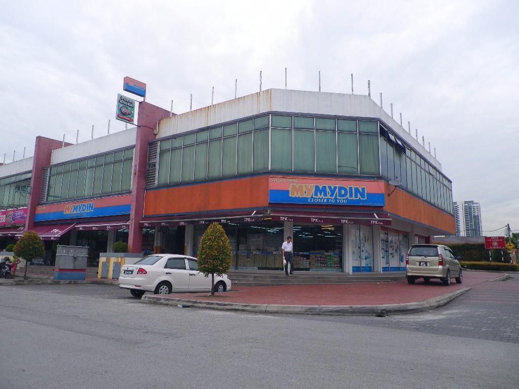 Puchong Taman Perindustrian Kinrara 2-sty Inter Shop For Rent in Putrajaya - Image 1