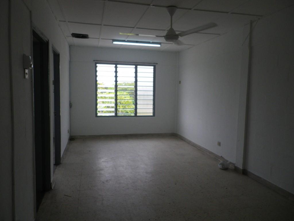 Kuala Lumpur Kepong Bandar Sri Damansara Flat For Rent in Ladang Seri Kundang - Image 6