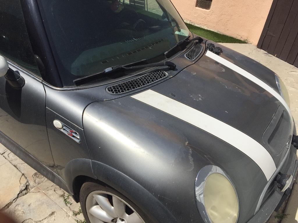 Mini Cooper s runs. Needs work in Hawthorne - Image 2