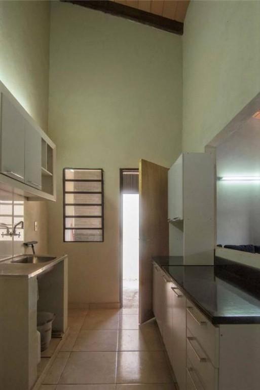 Se Vende Casa de 380,29 M2. Limpio, Barrio Juan de Salazar en Villa Hayes - Imagen 3