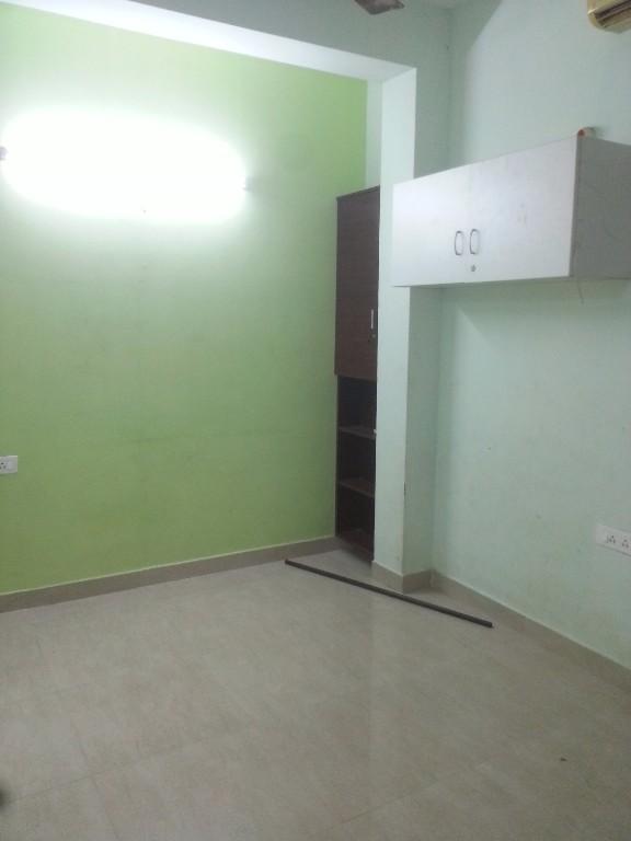 LEASE FLAT in Kelambākkam - Image 2