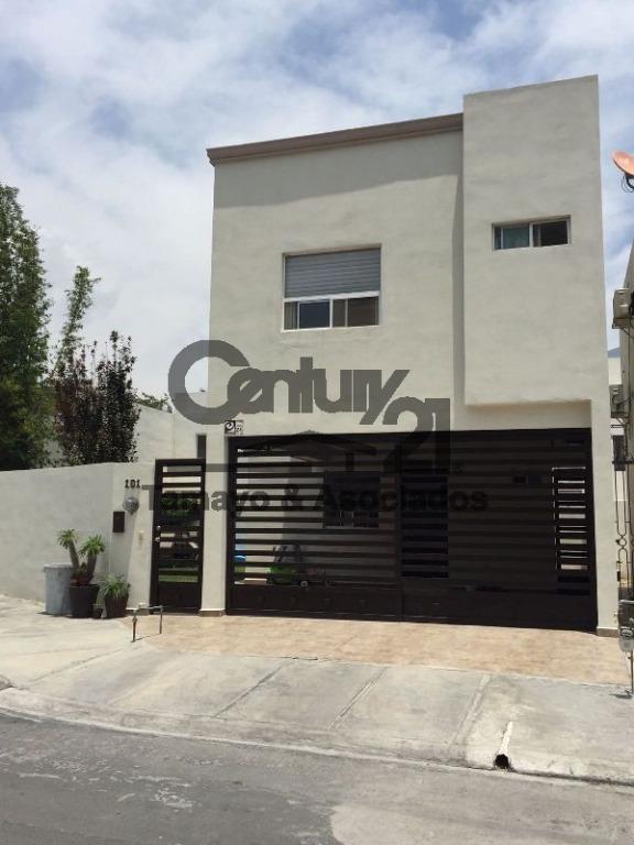 HERMOSA CASA EN RENTA RESIDENCIAL ARVORE en Monterrey (MTY) - Imagen 1