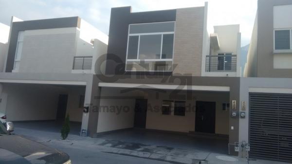 BONITA CASA NUEVA EN RENTA en San Pedro Garza García - Imagen 1