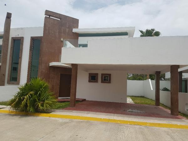 SE RENTA CASA EN FRACC. CANTERIAS en Ciudad del Carmen - Imagen 1