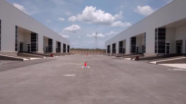 EXCELENTE OPORTUNIDAD. NUEVAS BODEGAS EN RENTA SOBRE … en Umán - Imagen 1