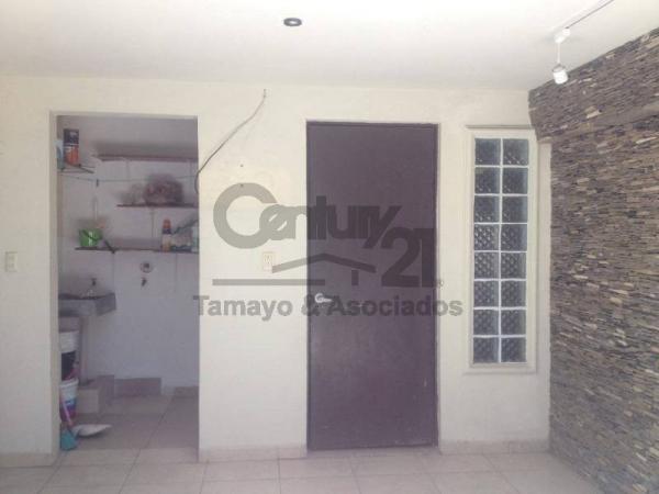 EXCELENTE PROPIEDAD DE FACILES ACCESOS en San Pedro Garza García - Imagen 8