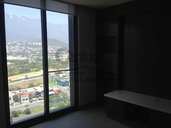 LUJOSO DEPARTAMENTO EN RENTA en San Pedro Garza García - Imagen 11