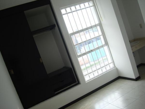 CASA NUEVA EN RENTA, EXCELENTE UBICACION. CALLE 11 SUR Y … en Puebla - Imagen 9