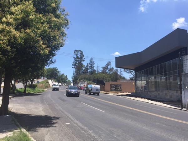 LOCALES COMERCIALES EN RENTA SOBRE AVENIDA PRINCIPAL en Tlaxcala - Imagen 2
