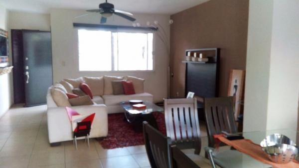 HERMOSA CASA EN RENTA AMUEBLADA CON ALBERCA, ACABADOS MODERNOS. en Tejería - Imagen 3