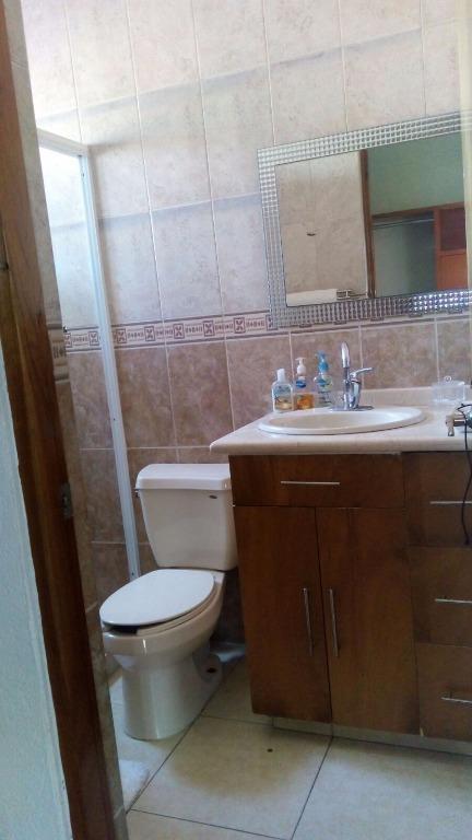 HERMOSA CASA EN RENTA AMUEBLADA CON ALBERCA, ACABADOS MODERNOS. en Tejería - Imagen 12
