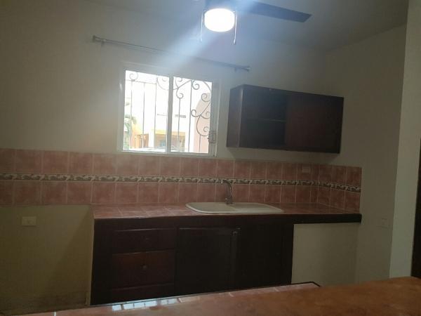 SE RENTA CASA EN FRACC. HACIENDA DORADA en Merced Gómez - Imagen 2