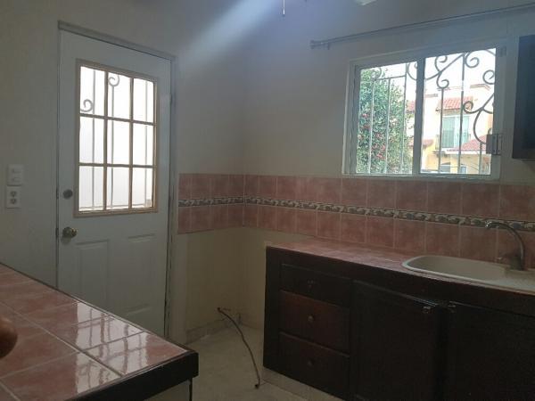 SE RENTA CASA EN FRACC. HACIENDA DORADA en Merced Gómez - Imagen 4