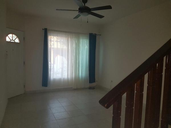 SE RENTA CASA EN FRACC. HACIENDA DORADA en Merced Gómez - Imagen 8