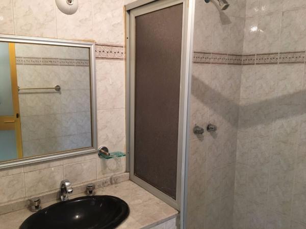 AMPLIA CASA DE 2 NIVELES en La Colmena - Imagen 18