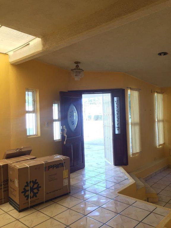 AMPLIA Y ELEGANTE CASA EN RENTA en Tepoztlán - Imagen 3