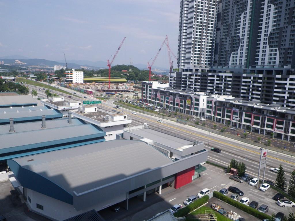 ​Selangor Balakong Silk Sky Service Apartment For Rent in Semenyih - Image 3