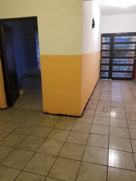 LOCAL FRENTE WALMART PARA OFICINA/CONSULTORIO/NEGOCIO/BODEGA en Monclova - Imagen 3