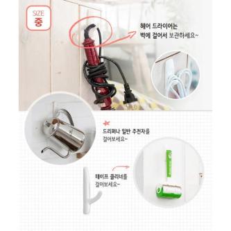 [3M] Command Hooks Small 3P in Singapore - Image 1