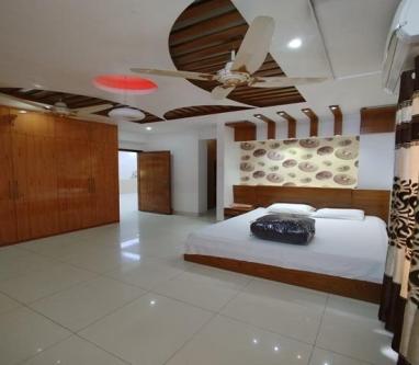 4-Bedroom Furnished Apartment in Bashundhara R/A for Rent in Dhaka - Image 1