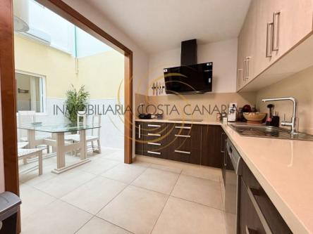 4 DORMITORIOS en San Bartolomé - Imagen 1