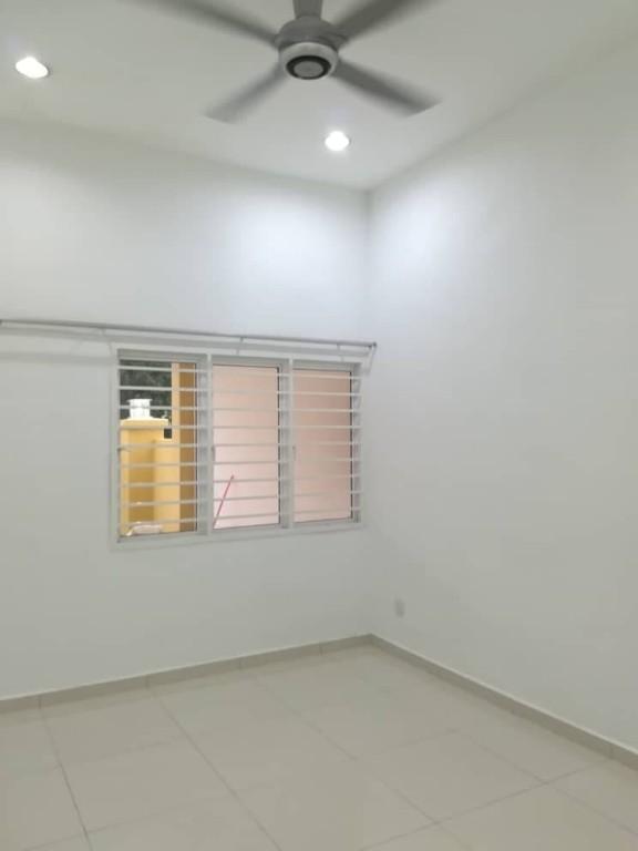 Kepong Baru 1.5-sty Intermediate House For Rent in Kampung Baru Subang - Image 4
