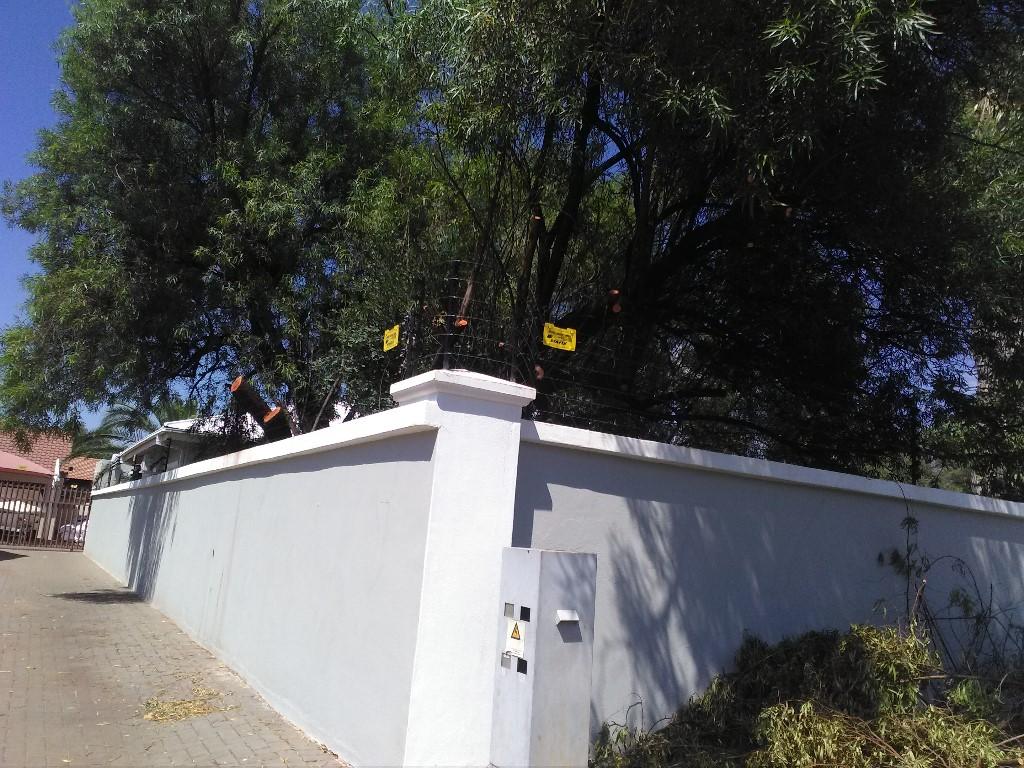 Construction & Eectrical Maintence in Mitchells Plain - Image 2
