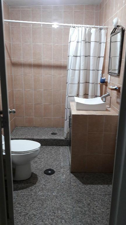 RENTO HABITACION A ESTUDIANTE O PROFECIONISTA (MUY AMPLIO) en Azcapotzalco - Imagen 5