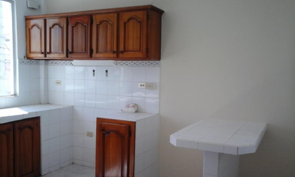 INMOBILIARIA ALARCÓN RENTA DPTO. CERCANO AL MALL DEL PACIFICO en Montecristi - Imagen 3