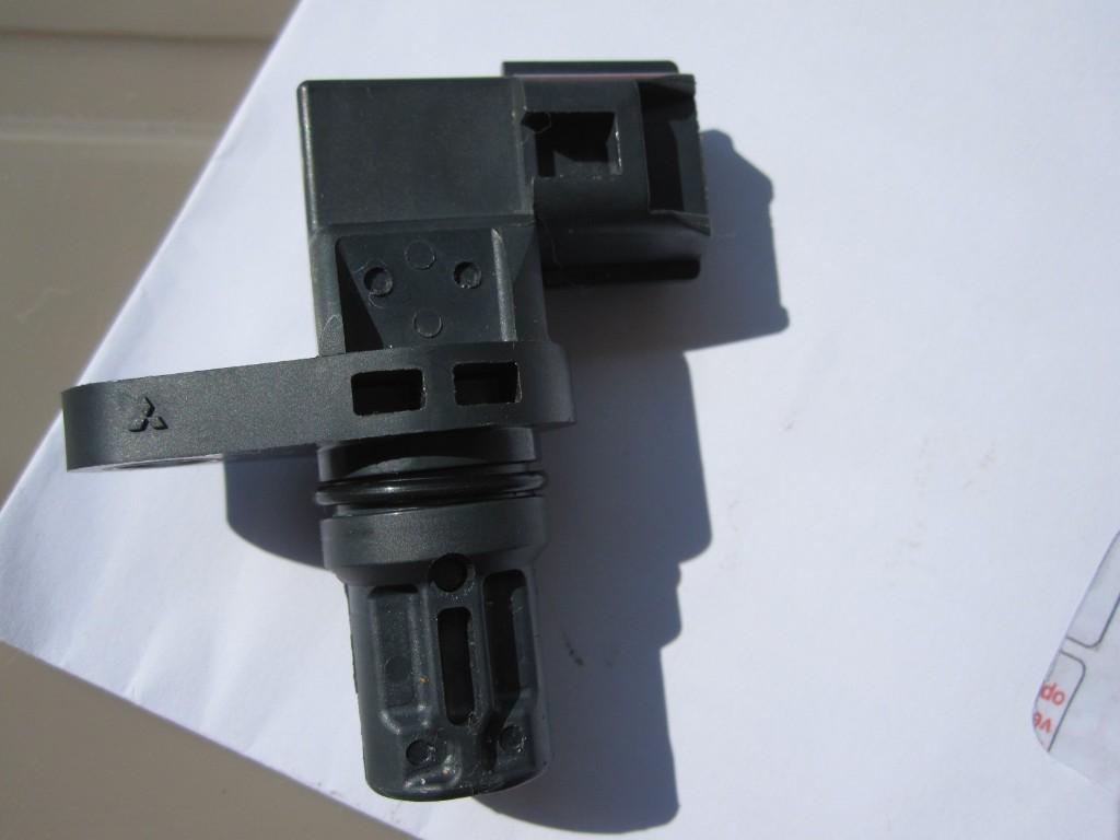 SENSOR MITSUBISHI POSICIÓN DE ÁRBOL DE LEVAS PARA MAZDA2,3,5,6 en San José Villanueva - Imagen 2