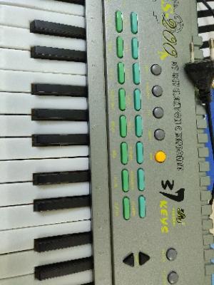 gray electronic keyboard in Cherai - Image 2