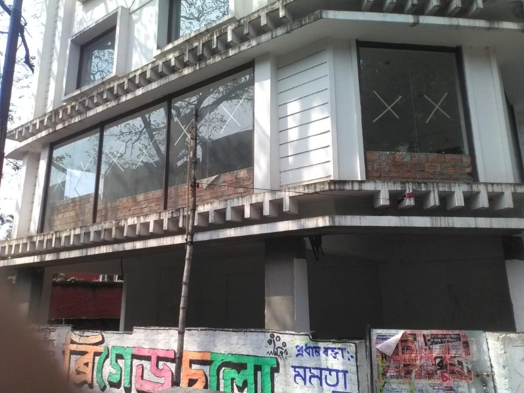 Three Storied Building near Rasbihari Triangular park On Rent in Bārāsat - Image 2