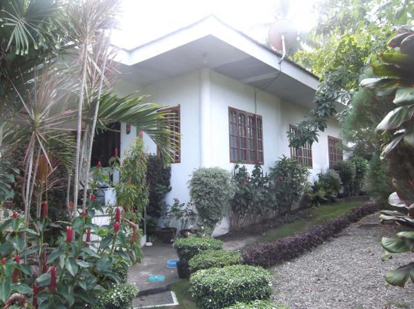 VALENCIA HOME FOR SALE in Dasmariñas - Image 1