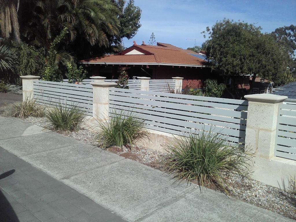 SCREEN WALL DESIGN & CONSTRUCTION in Ascot - Image 2