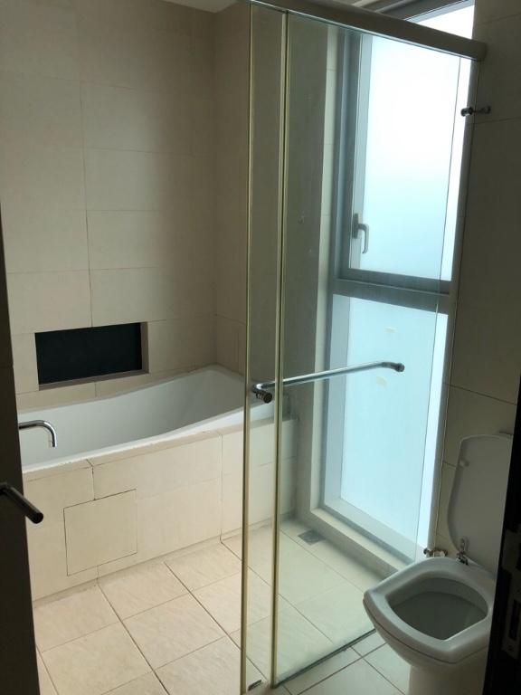 The Cathay Residences 2BR+Study For Rent in Jurong West - Image 11